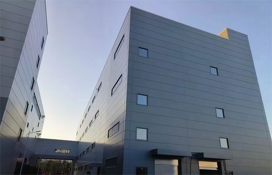 Trwała konstrukcja stalowa konstrukcja prefabrykowana konstrukcja magazynu metalowego wysoka wydajność wysoka stabilność